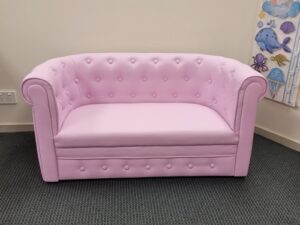 Pink 2 seater sofa lifestyle3