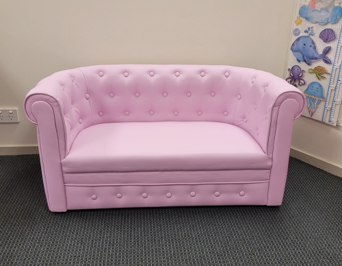 Pink 2 seater sofa lifestyle3