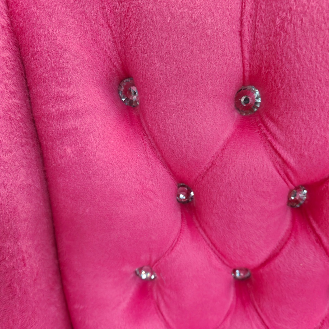 Princess Wing Chair detail