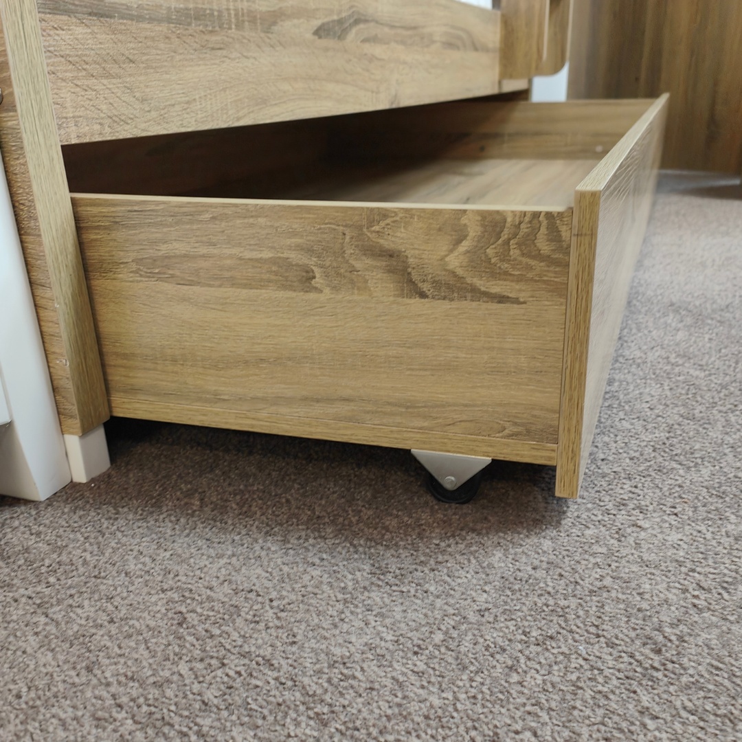 Magic Bunk Bed detail