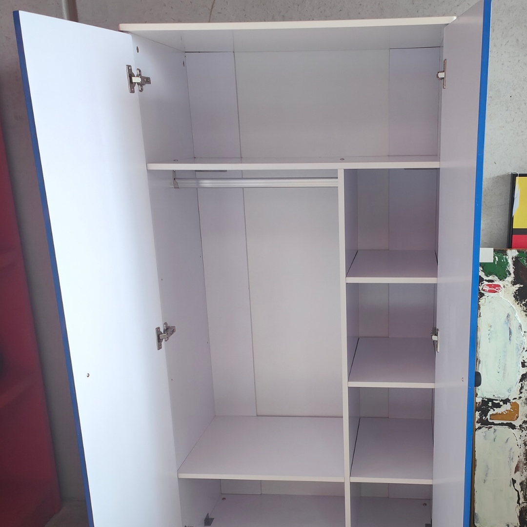 Racing Cabinet with 2 Doors detail3