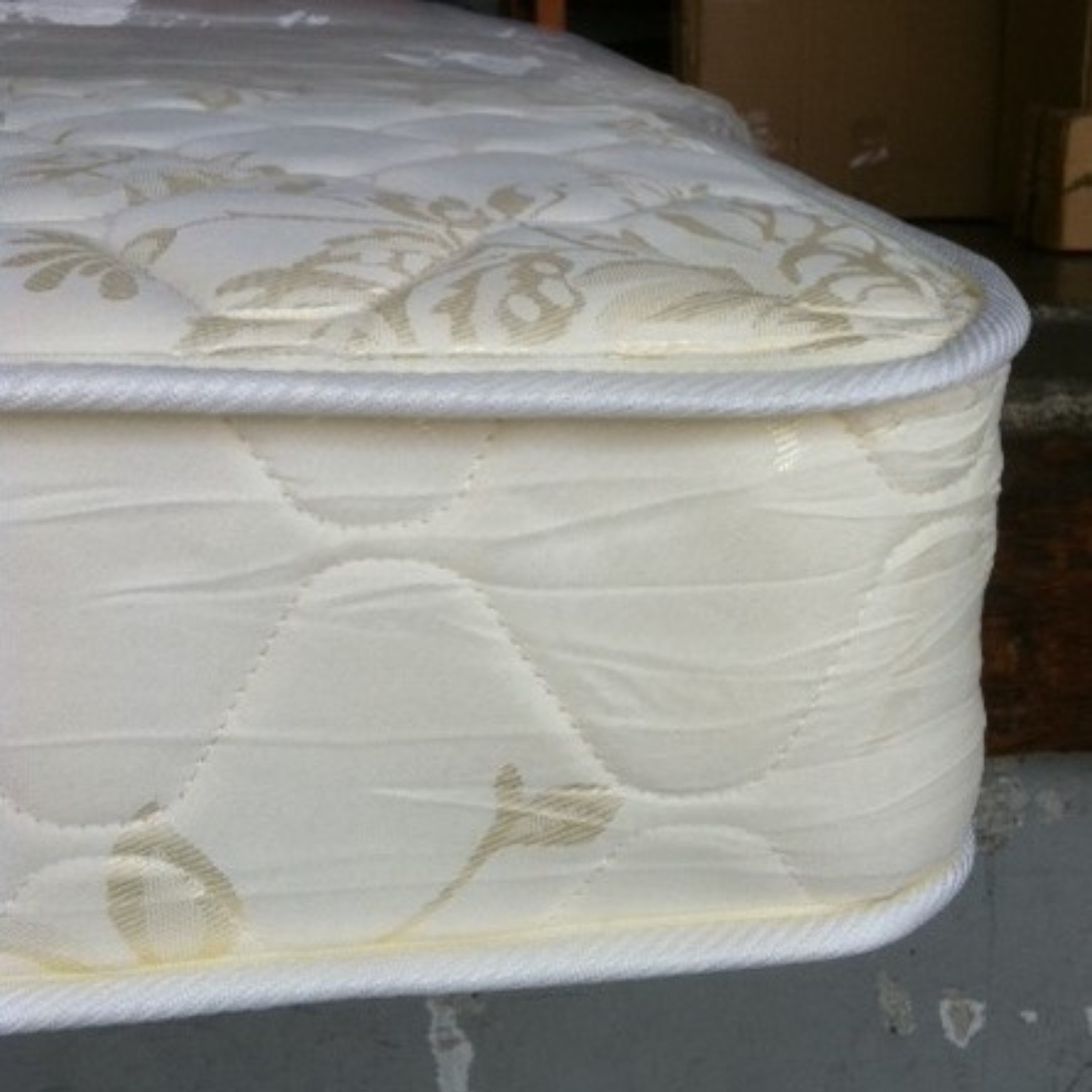 Silvia Single Innerspring Mattress detail2 Silvia Innerspring Mattress